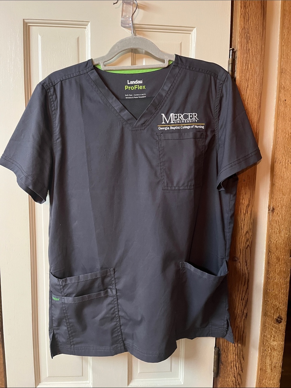 Landau ProFlex Men's Gray Mercer University Scrub Top small plus 5 T shirts